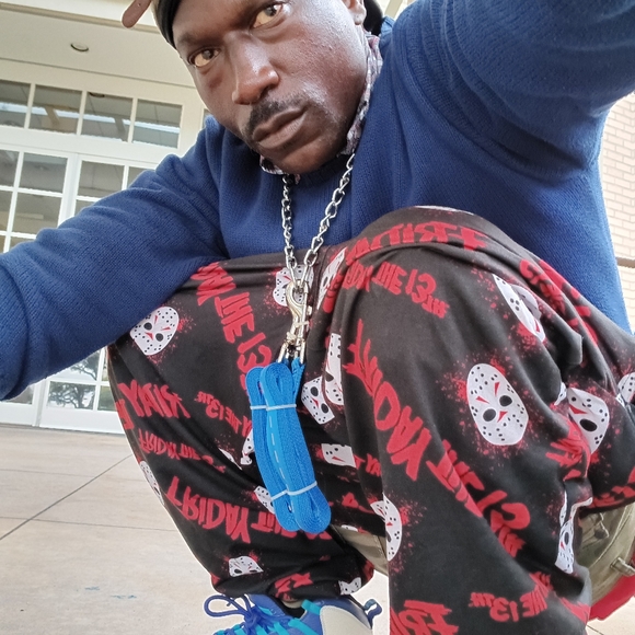 Meet your Posher, Zuez - Picture 9 of 16